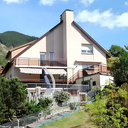 Confortable à 68 M² Avec Piscine Partagée *