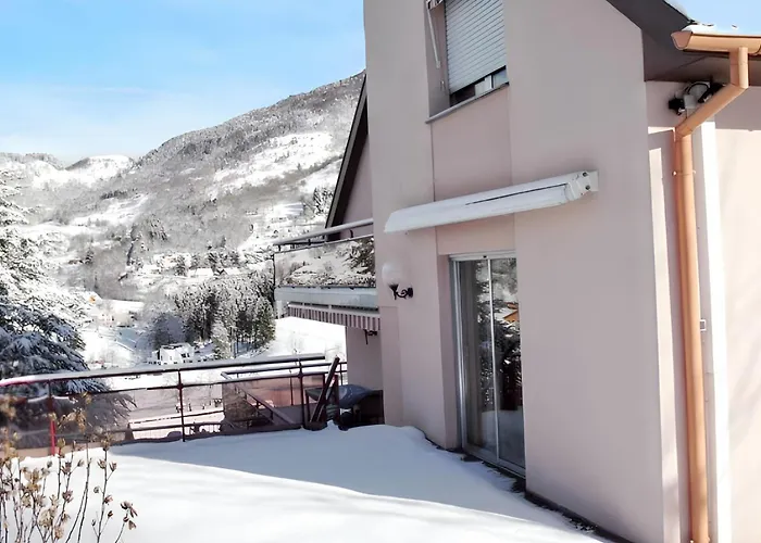 Confortable A 68 M² Avec Piscine Partagee Апартаменты *