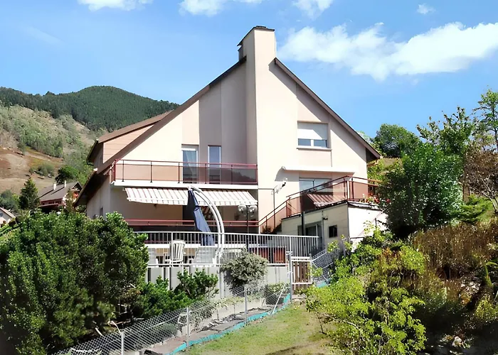 Confortable A 68 M² Avec Piscine Partagee *